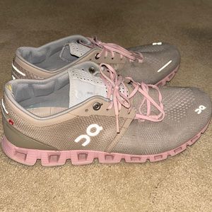 Pink and Sand color ONCLOUDS!! 🔥🔥🔥